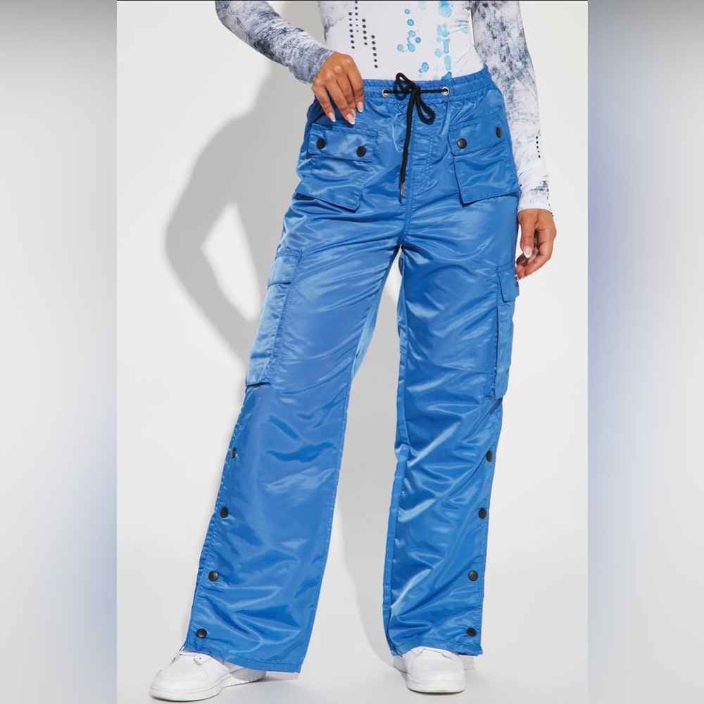 Blue Cargos